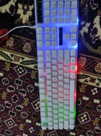 هارد ٣٢٤ رام 8 شاحنه اصليه ماله  يجي وياه كيبورد خارجي الاوان  ويجي وي...