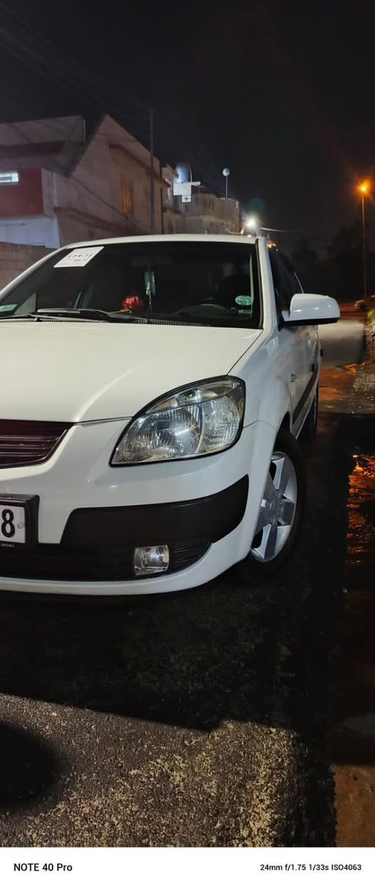 كيا بريد 2009 فول مري شفط محرك 16 نضافه رقم نينوئ  السياره بسمي 
طخم وره كدام فول خير من الله كولو جيديد 
طخم تاير جديد   السياره جديده مال بيت 
ما ناقصها برغي. تفاصيل اكثر اتصل عل رقم ***********
