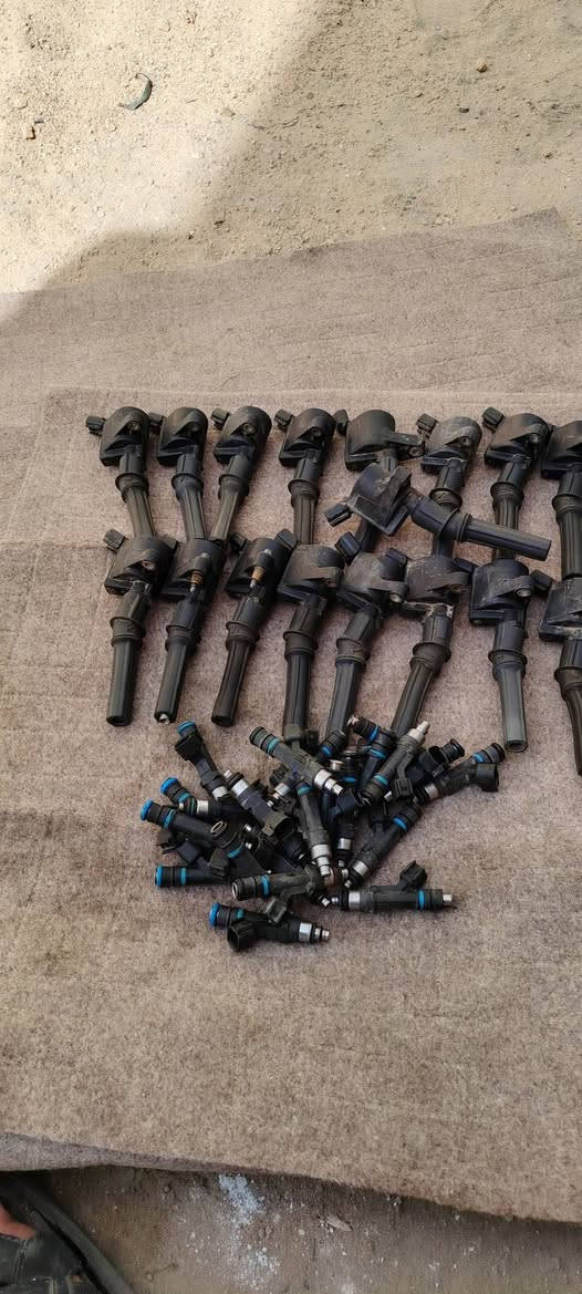 من رخصة الأخ مدير الكروب غراض فورد فكتوريا تفصيخ الشراي خاص او اتصال ب الرقم *********** واتساب نفس الرقم
