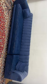 كنب • مفروشات