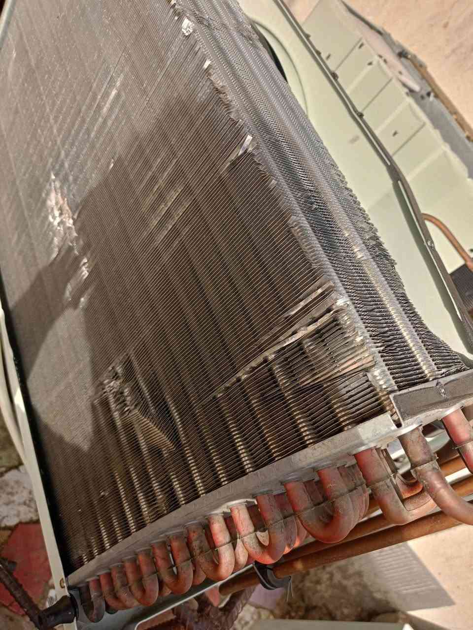 لبيع مكيف جديد بس مشدود بدون مايشتغل ماعرف بي ابد تجي تفحص تفصخ وتشوف بعينك مايعجبك عوفه سعره250 الف مكاني الكاظميه رقم واتساب ***********
