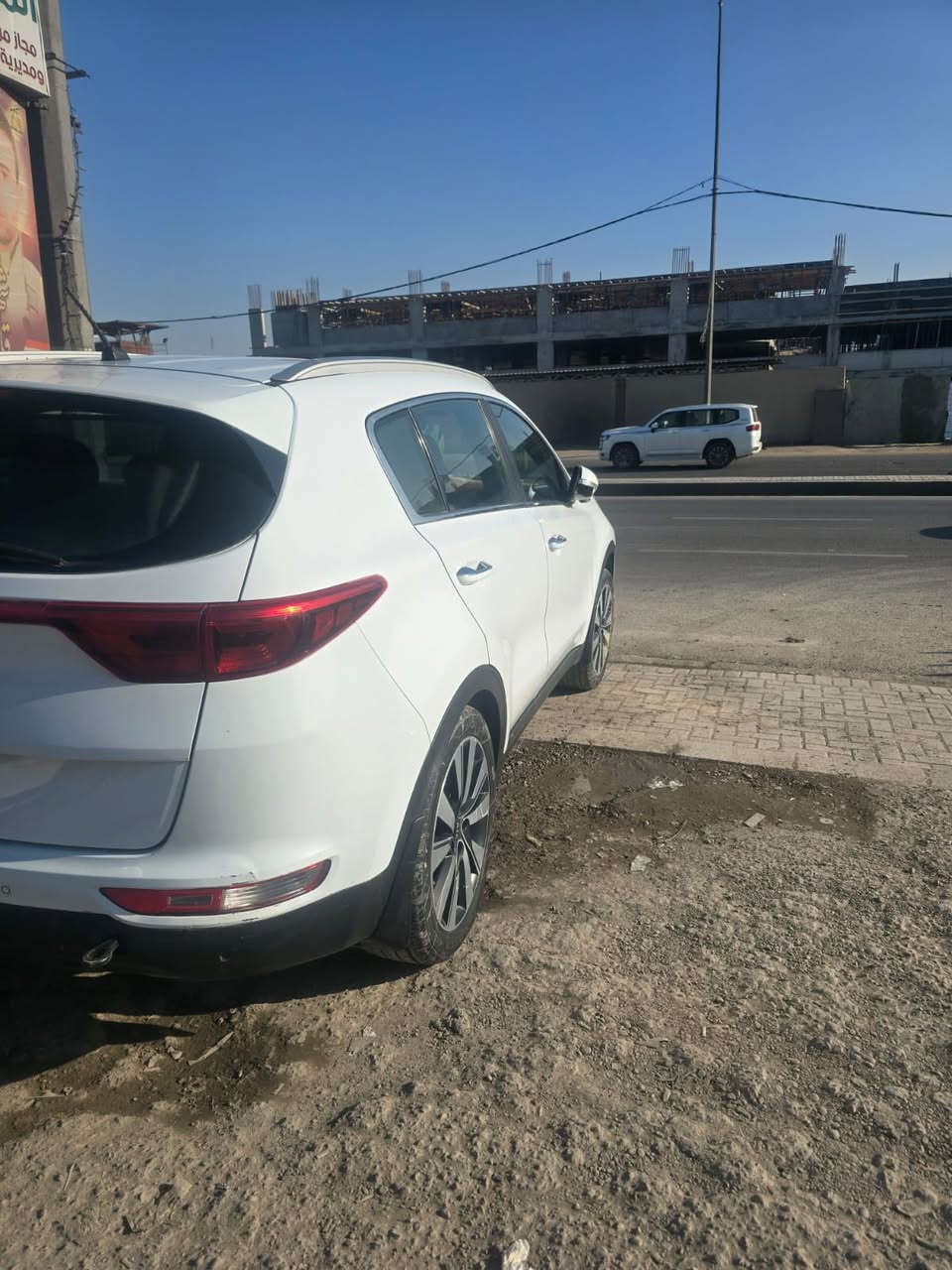 السلام عليكم
سبورتج 2019 سيارة نظيفة جداً خليجي  موضح بل سونار ماشية 180 الف مكينه 2000 دوش رقم وسنوية جديدة بأسمي السعر175 وبيهه مجال مكاني تقاطع  النهروان

***********
***********
