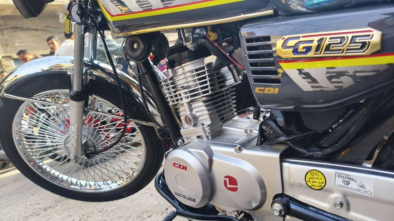 سلام عليكم شباب تايكر سولنك للبيع موديل 25 محرك مامفتوح ماطور بعده جديد سعر 800 رقم
*********** واتساب فقط
