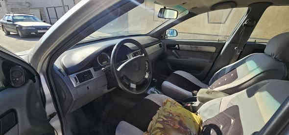 السلام عليكم.  فورنزا 2008 ماشية 150 الف حقيقي ليبل واحد .  محرك كير كهربائيات ع وضع شركة. بيهة فقط جاملغ امامي  مبدل   رقم بغداد تحويل مباشر.  تبريد تدفئة شغالة. سعر 55 ورقة . الاتصال ع رقم.  ***********
