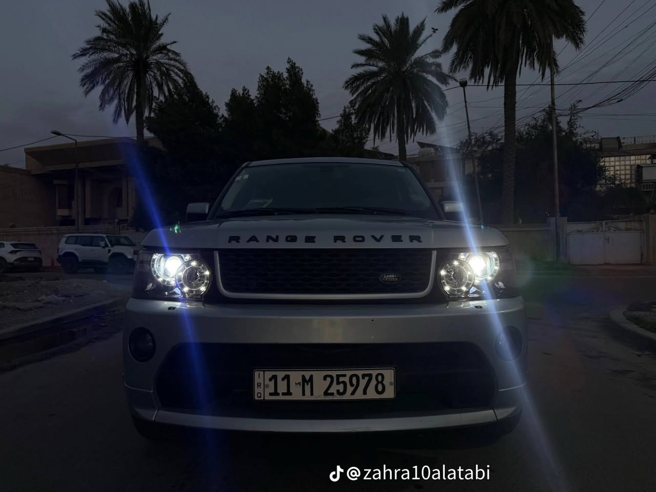 رانج روفر ٢٠٠٩ فول مواصفات محرك عادي المرغوب جكات او ماطور صدر بالكارتون منضومه تبريد كلها جديده تبريد ثلج منضومه بانزين جديده صبع حزام أثر جراد بدون اي حادث سياره جاهزه على أيدي رقم انكليزي جديد بيع او مراوس حسب القناعه سعر ١١٥ رقمي ***********
