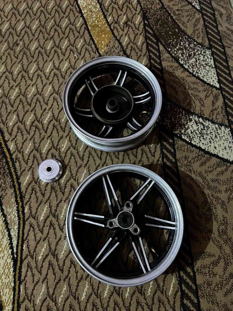 سلام عليكم ويل نجمه اصلي فحص بعده بل جيس هوه وقاعده برغي بريكه طخه السعر 270وبي مجال حق لجيه مكاني بغداد مدينت الصدر حيطارق رقم***********
