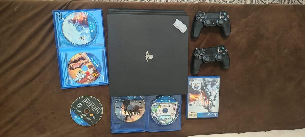 بلي 4 برو 1 تيرا 
اون لاين  نظام 13.04
 معه كافه ملحقاته جوستك عدد 2 
واقراص عدد 6 
 قرص باتلفيد 1
قرص باتلفيد 4
قرص باتلفيد V
قرص PES2021 محدثه 2026 نضافه 100%100
قرص لعبة فيفا 2026
قرص GTA 
 بلي كلش نضيف وبل عافيه ع يشتري السعر 325 وبي مجال للطيبين عنوان بغداد المشاهدة


**إذا كنت صاحب هذا الإعلان وتريد حذفه لأي سبب، رجاءا أرسل رسالة إلى الدعم الفني**