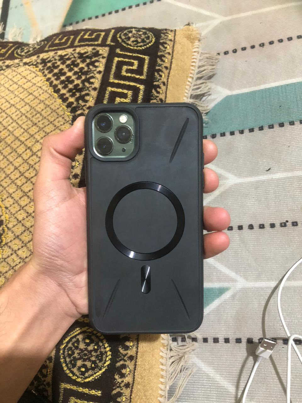 السلام عليكم للبيع 11 برو ماكس 
ذاكرة 256
مبدل فقط شاشه
بطاريه73
فيس ايدي واكف 
الضهر مفطر وما مأثر ع شي خفيف
السعر 190 وبي مجال قليل
يرهم مراوس
***********
