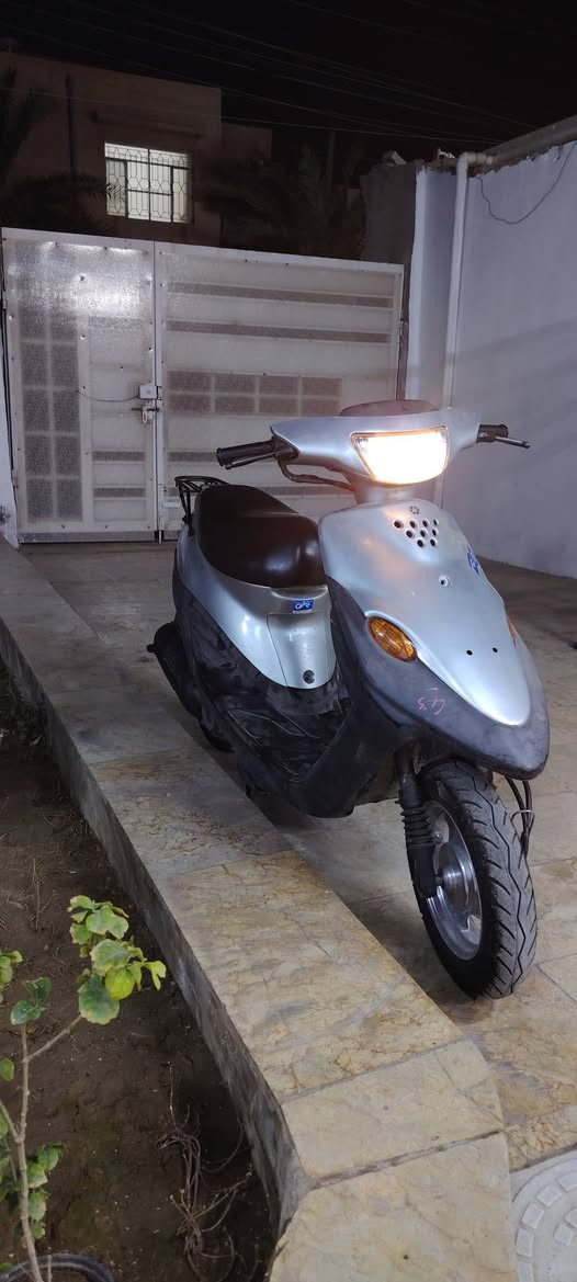 سلام عليكم دراجه يوماها تسعه للبيع دراجه كهربائيات مكينه بلاديه مكفوله مكانها ميسان سعر 750 مبايل ***********
