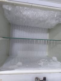 ثلاجه • نضيفه • موتور أصلي