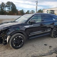 سورنتو 2025 واصل ميناء 190 مصلح بدون كمرك  كفاله كير محرك الحادث فقط ا...