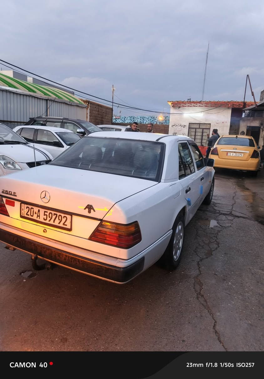 سلام عليكم للبيع مارسدس دب موديل ٨٧ تبريد شغال قواعد دبلات تخم تاير صبغ قطعتين فقط بنيد وجامرلغ  السياره بلاديه كير مكينة بلادي. 
السعر / (75 وبيه مجال بسيط) 
الرقم / ( ***********) 
( مكلف بالنشر).
