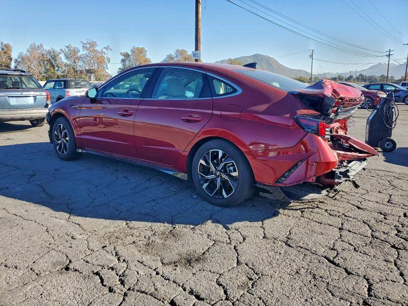 السلام عليكم
هونداي سوناتا  2025
ماشيه m13257 
حالين السياره بألطريق 
فول المواصفات ما عدا البانوراما 
سعر السياره واصل ميناء ام قصر  122
مع الكتاب الشهداء خارج الميناء ام  قصر او كراج يوسفيه 
السعر 16700$  للاستفسار حيدر العبودي  ***********
