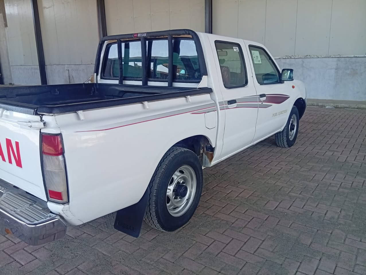 نیسان مۆدێل 2009
 یابانی ئەسڵ
 بی بۆیاخ 
بەشەرتی گێڕومەکینەوئەکسل
 سەنەوی بەسەرنەچوە
 سیعری خوارهەموبازاڕ
شوێن سلێمانی
 بۆپەیوەندی
 *********** 
  ***********
