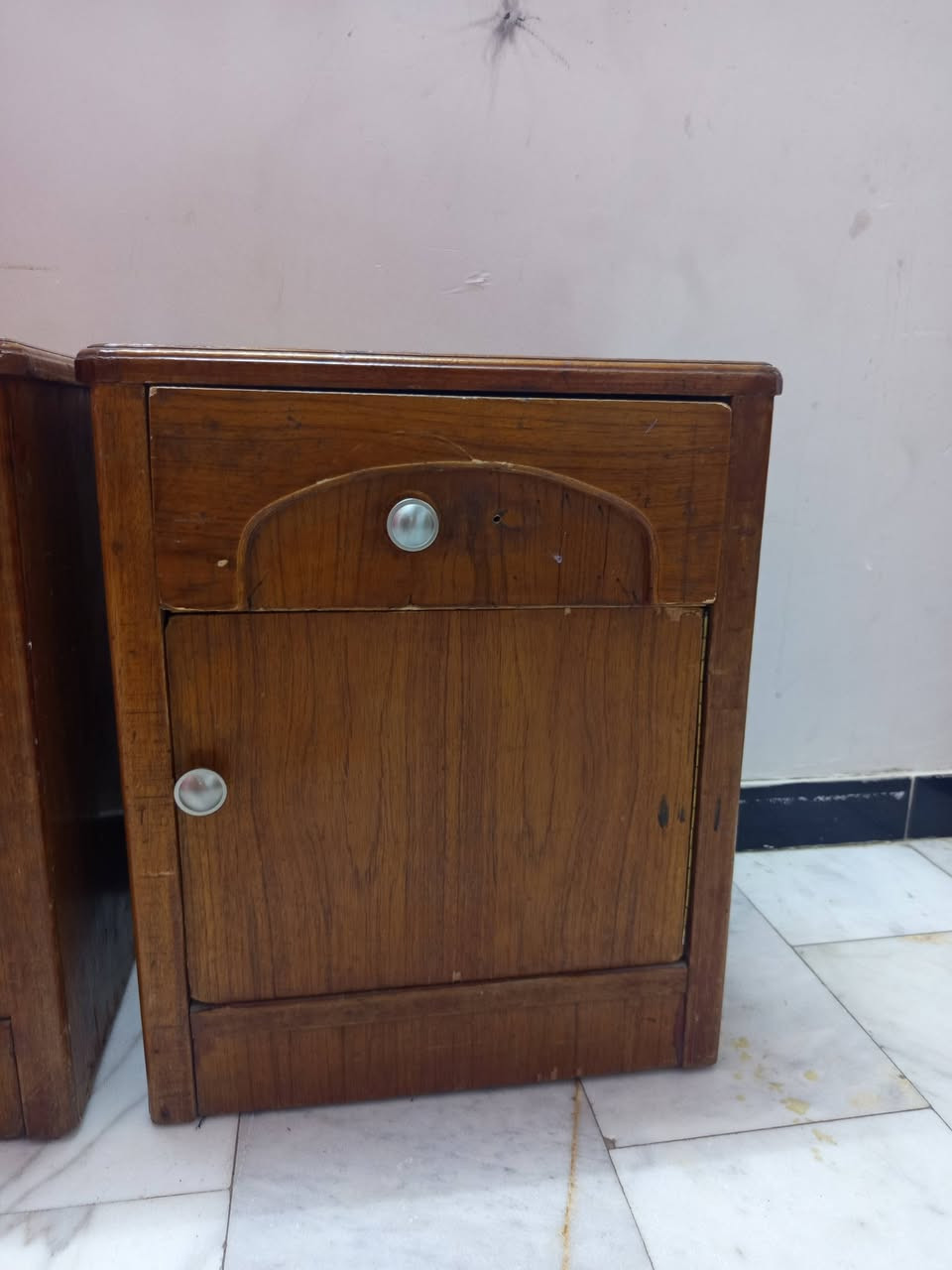 غرفه اخشاب للبيع ستة ابواب صاج داخل وخارج شغلل تزكام ضهر جرجوبه زاويه كنتور السعر (٣٠٠)الاتصال على الرقم ***********،،( بغداد متواجد واتساب
