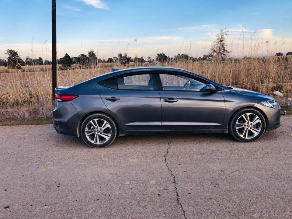 افانتي مديل 2018 خليجي حجم المحرك 16 gdi محرك جديد مو مفتوح شرط ماشية 118 الف رقم نينوى دولي كابون بانزين موجود كير تماتيك AT المرغوب صبغ قطعة وحدة بوند مبدل سيارة جاهزة طخم جديد مواصفاتها حلوه فول بدون فتحه بصمه تشغيل رادار جانبي شاشة كامره  تحكمات ستيرن ويل كب كروم مواصفاته معروفه 
والباقي شوف العين 

السعر 125 ورقة وبة مجال 
للاستفسار اتصل على الارقام 
***********
***********
