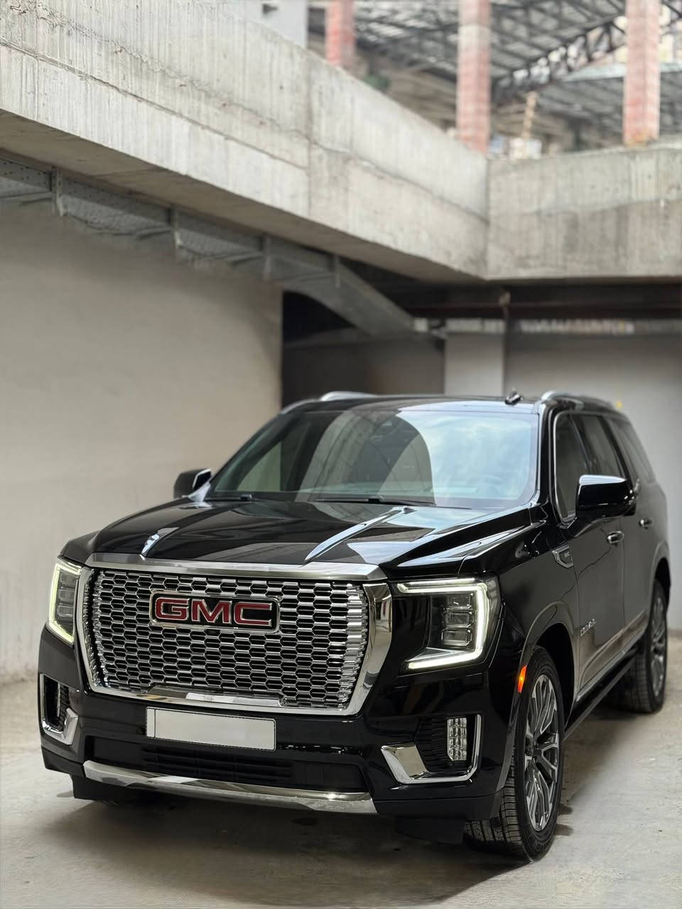 السلام عليكم ‎
للبيع  يوكن جمسي دينالي  

السعر بلاش 425 ورقة وبيها مجال بسيط 

 السيارة موديل 2021

الموصفات

داخل اسود منفصل vip
دخول ذكي
دوس كهرباء
5 كامرات
داتو شو
حساسات امامي خلفي
ردارات امامي وخلفي مع نضام مانع التصادم التلقائي
شاحنه لاسلكي
بانوراما 
لايت led زنون
صندوك كهرباء 
فوريل
اضمة قيادة متعددة
دبل اكسل 
وباقي موصفات الدنلي معروفة فول مواصفات

السيارة بيها  قطعتين صبغ باب السايق وخلف السايق  بدون دواخل  وجاملغ مبدل اصلي 

صور الحادث بلمنشور 

سيارة ماشية 80 الف

كير محرك مكفولات 

رقم اربيل الجديد هزة وفحص كلة جديد  هزة وفحص وارقام جديدة شرط التحويل
السيارة بيها تضليل بلسنوية

مكان السيارة بغداد حي الجهاد

للاستفسار ‭0783 819 9707
