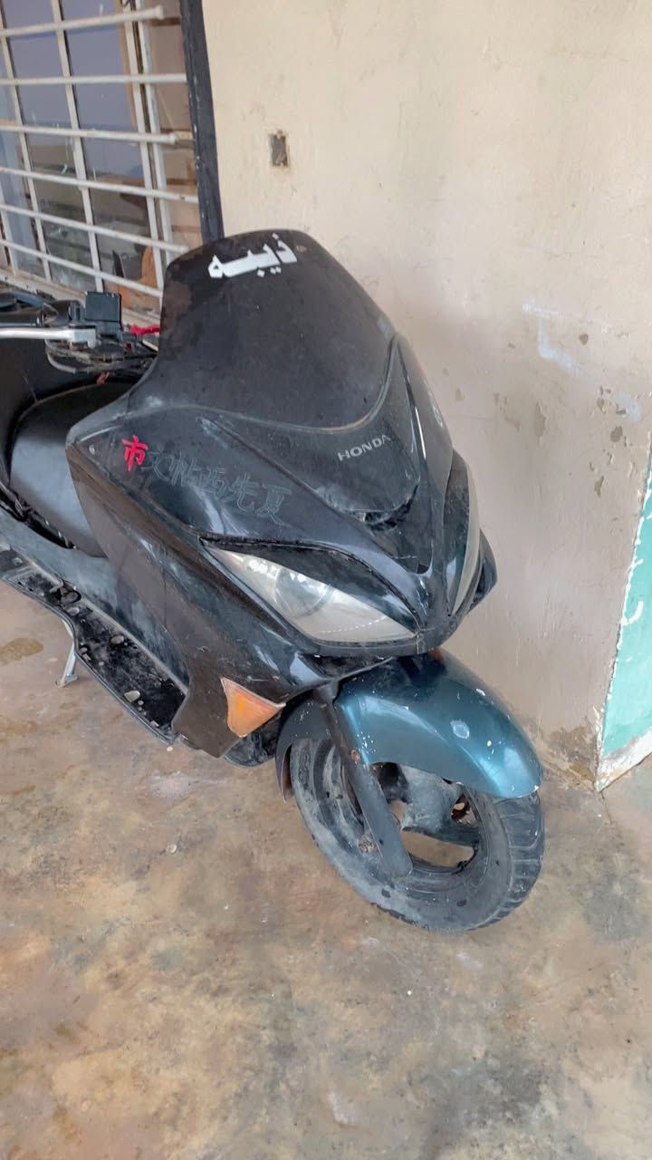 اسلام عليكم اخوان دراجه خير من الله شلعه معدل دراجه نقص ما بيه غراضه كلها ويها دراجه نقصها صبغ منفيس موجود اصلي سعر 600 وبيها مجال اتكفلك سرقه اسويلك مكاتبه وكلك اتوكل اكرر دراجه كل غراضها موجوده  اتصل وبيك خير ودلل *********** واتساب ع خط ‭0772 851 2659‬
