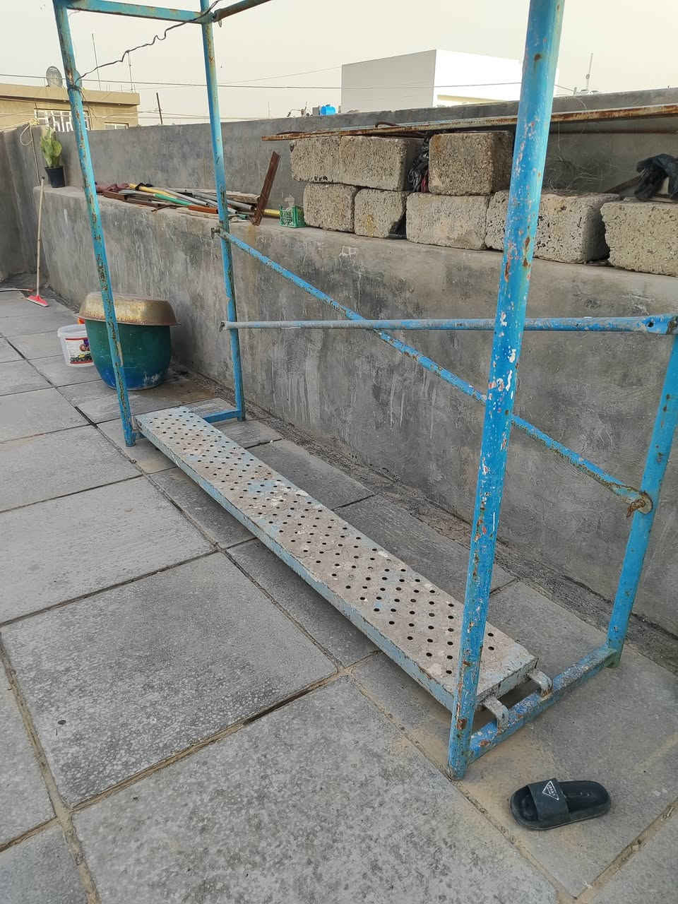 السلام عليكم
موجودة سكلة للبيع نضيفة وياها درابين حجم كبير عرض مترتين نص طول مترتين هذا رقم وتساب ***********
