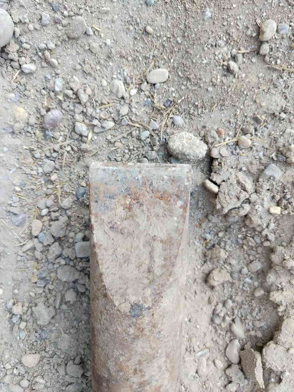 السلام عليكم قلم حفارة انجين ونص طول 75 سانتي للبيع ما مشدود على الحفارة أبد للاستفسار ***********
