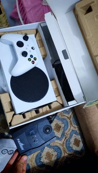 اكسبوكس سيريس اس • ٥١٢جيجا • هارد ١تيرا