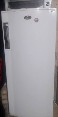 نجف • ثلاجة • ١٠٠مكانه