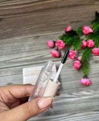 جل حواجب • ثابت طول اليوم • شيكلام