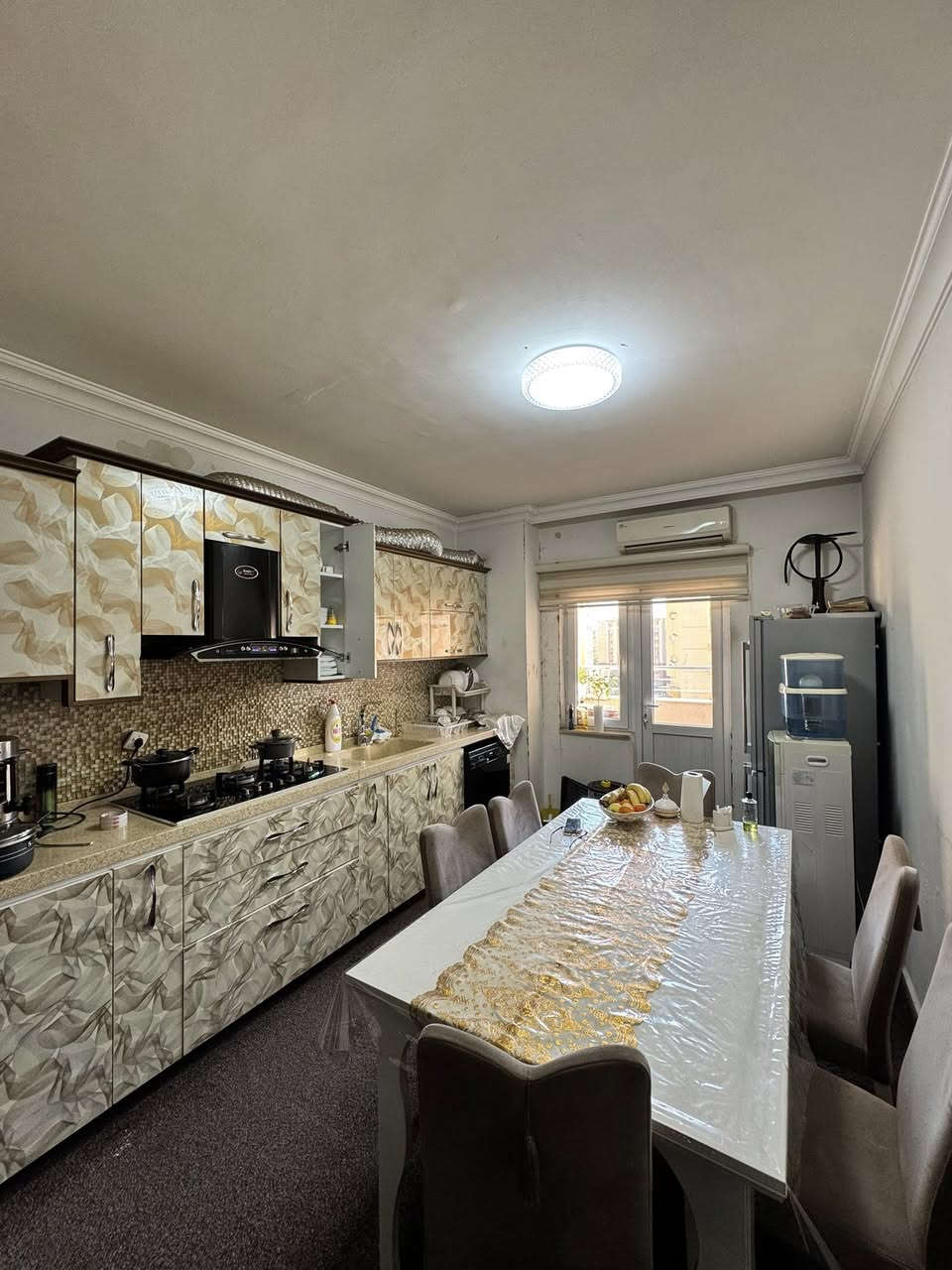 ‼️ افروستي - Avrocity ‼️
⁨
🏢 شقة فارغة للبيع في أرقى مجمع سكني بدهوك

✨ افروستي – Avrocity

🔹 نوع - B سويد
🔹 جنوب غرب - واجهه حديقة
🔹 مساحة - ١٨٦ م
🔹طابق 4 

💰 الدفع : ✔️ كاش

📞 للاستفسار و التفاصيل :
مكتب VIP دهوك للعقارات

📱 ***********
📱 ***********

💬 أو تواصل معنا على الخاص أو عبر الواتس أب

📌 فرصتك للسكن أو الاستثمار لا تعوّض!
