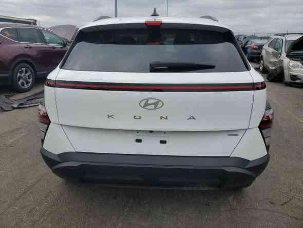 السلام عليكم

للبيع هونداي كونا ٢٠٢٤ وارد امريكي  فول مواصفات عدا الفتحة 

الحادث مرفق بالمنشور على وضعه 

ايرباك واحد فقط 

شاشة متصلة 

كشن كهرباء

تبريد قطعتين

داخل ابيض المرغوب 

السياره حاليا بنقل 60 يوم وتوصل 

ماشيه 11 الف زيرو 

السعر 110 بدون نقل ع وضعها ابيع 

  مكاني بغداد ***********
