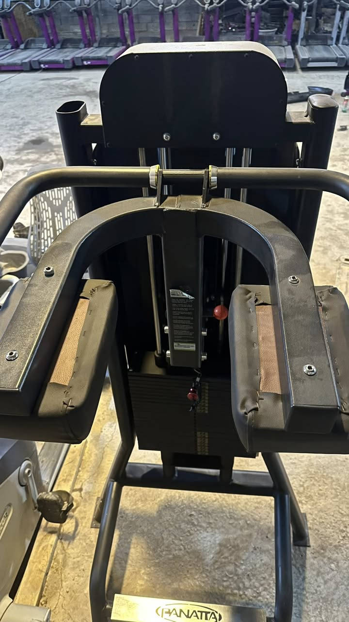 جهاز كولف لون اسود نظافه 90% سعر500الف وبي مجال بسيط مكان بغداد الدوره توصيل موجود ***********
