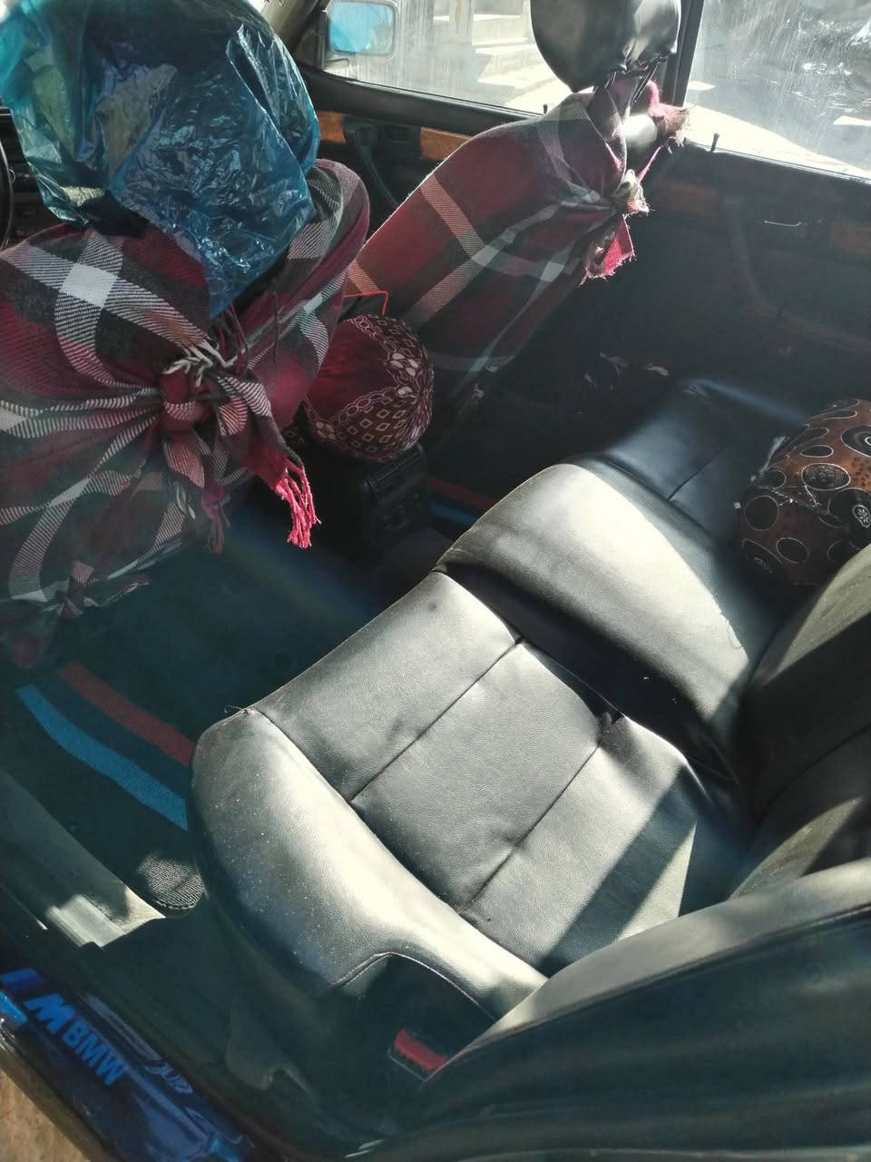 ابيم موديل 91رقم شمالي تبريد تدفئه شغاله بدون صبغ سياره كله جديد شراي يتصل وا يجي واتساب حياكم ***********
