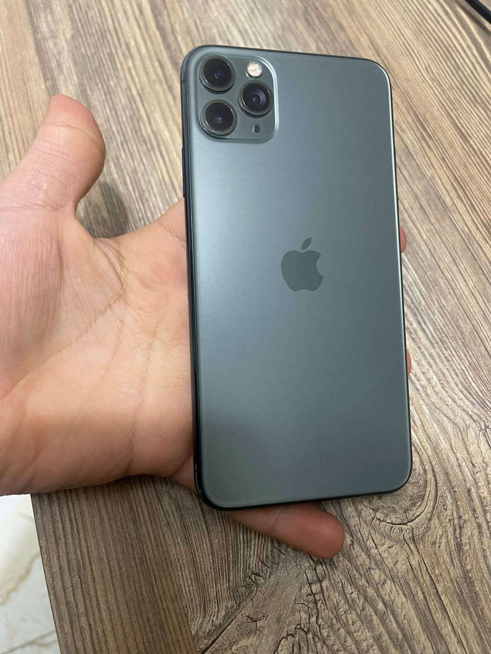 السلام عليكم 
ايفون ١١برو ماكس 
بطاريه ٧٥
ذاكره ٢٥٦
جهاز مكفول ممبدل بي شي فقط فيس ايدي متوقف وبي هاي السواد ابداً ممأثرة 
السعر ٢٧٥ وبي مجال 
بعقوبه التحرير ***********
