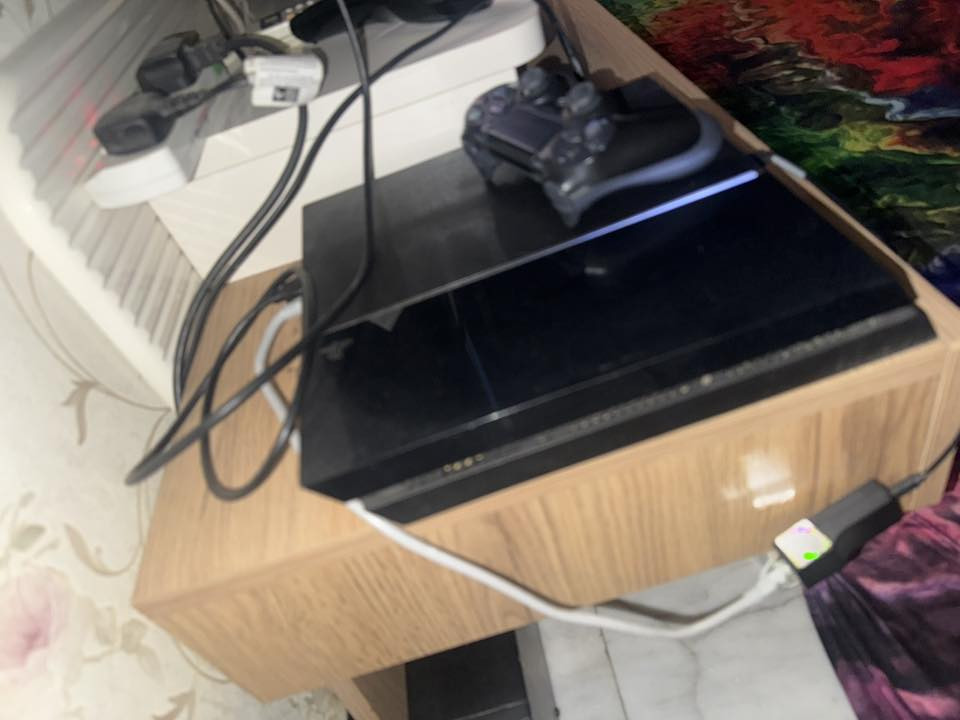 بلي فور مهكر فات
نضيف جدا 
مع اثنين جوستك لاسلكي جديد
ذاكره 500 كيكا
يحتوي على العاب عدد 14
للتواصل وتس اب
الاعظميه /بغداد
***********
