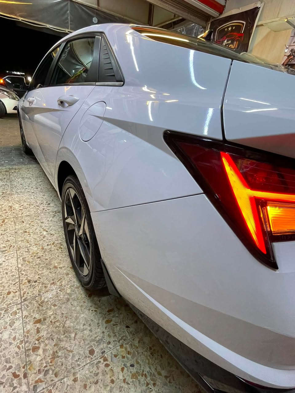 سلام عليكم 
الانترا خليجي محرك 2000 
166Km
بنيد صبغ 
السعر 145$
مكان نجف ***********
