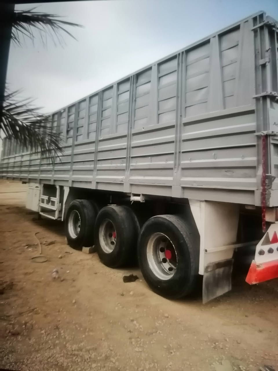 السلام عليكم للبيع بسبب الوعود الكاذبه عربه جاهزه للشقل اتصل صاحبهاا/***********
