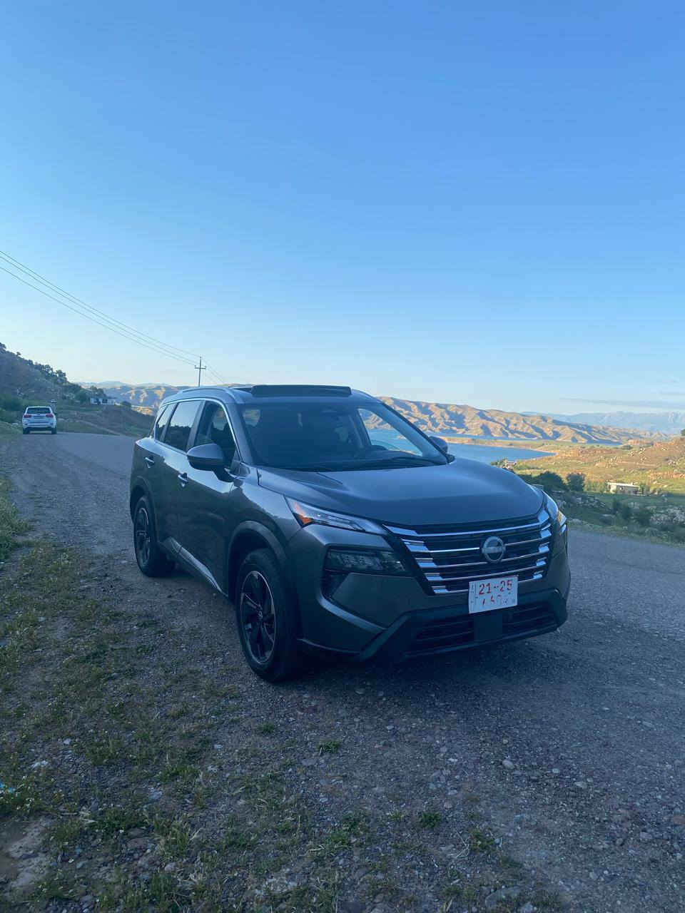 نیسان ڕۆگی 2024 sv awd 
پانۆراما و سڵاید ، کامێرا ، حاسە ، حەساس ،  بەسمە ،  شەغال ،  جام و ئاوێنەو سندوق کارەبایی ، ڕادار ، بلاجیکتۆر ، ئاوێنە ڕادار ، دیاری کردنی خێرایی ، خەتی جادە ،‌ یاریدەدەری برێک پێشو دواوە ، ڕادار کوشن کارەبایی ، 6 پەڕەشوت ، دەبڵ ئەکسڵ و پێنج مۆد لێخوڕین کوشن و سوکان هیتەر ئەپڵ کار پلەی کۆمەڵێک مواسەفاتی تر
سەیارەکە ڕۆن و تایەی تازەیەو بێ کێشەو توندو تۆڵە.
دوو پارچەی بۆیاخە چەمەلەخ و بۆنید بێ ناو گرتن
نرخی 158 گەڵاو مەعامەلە 
Viber+ whats app *********** السليمانية, العراق
