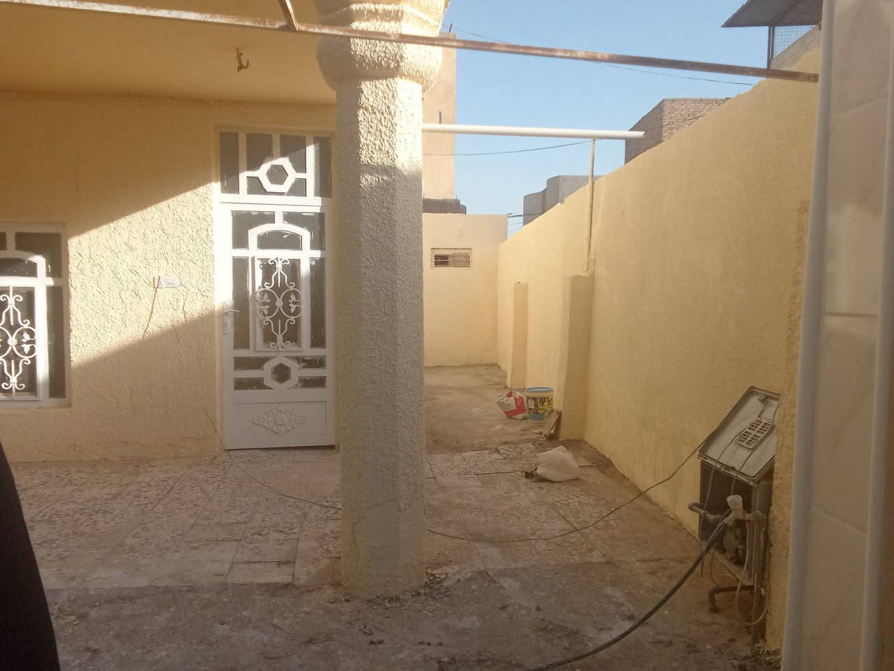 موجود بيت فارغ واخو الجديد كل نقص مابي ٢٧٥ طابو زراعي كريطه بداية شارع ثلاثين من كلشب جاهز حتى ماطور جديد ومولدة شارع جيب غراضك واسكن اكثر تفاصيل اتصل واتساب *********** كلش جبير خمس غرغ ٤ في ٥ وحديقه
