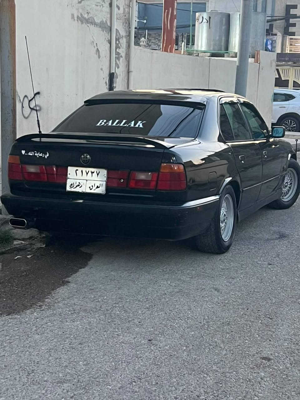 بي ام 525 موديل 94 كير اوتو مكينه 25 مسكر 
السعر 58 وعليها  6 ورقات غرامات تنزل من  سعرها 
***********0 شرط التحويل

