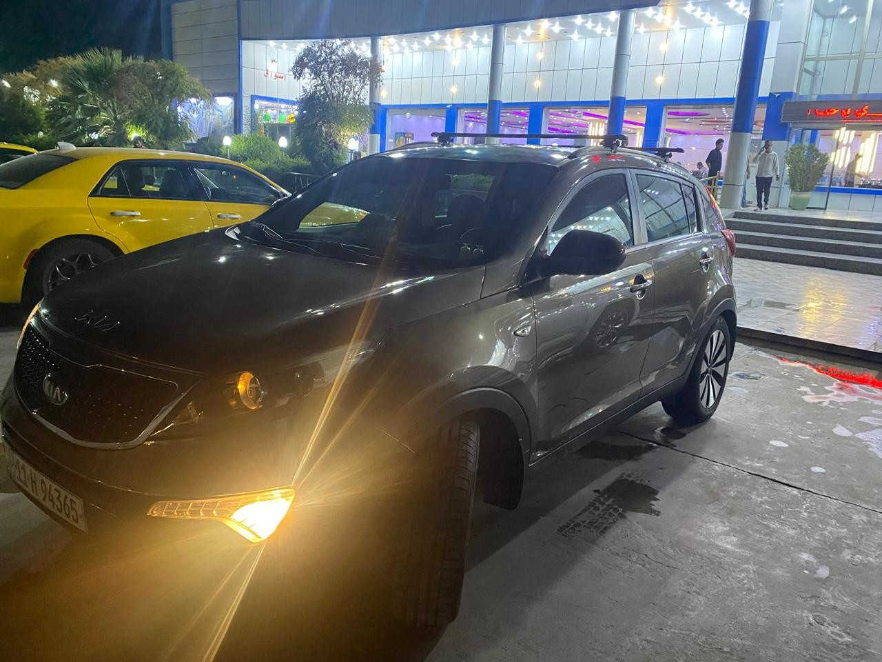 كيا سبورتج خليجي ٢٠١٦
عداد المسافه١٣٠ الف
تخم تاير جديد
صدر امامي خلفي جديد
جاهزه من كل شي
بيه بنيد مصبوغ والتكم الاماميه بدون دواخل او شواطي او لفود مكفوله
السعر ١٣٦قابل للتفاوض
رقم الهاتف ***********
مكان السياره بغداد حي الإعلام
