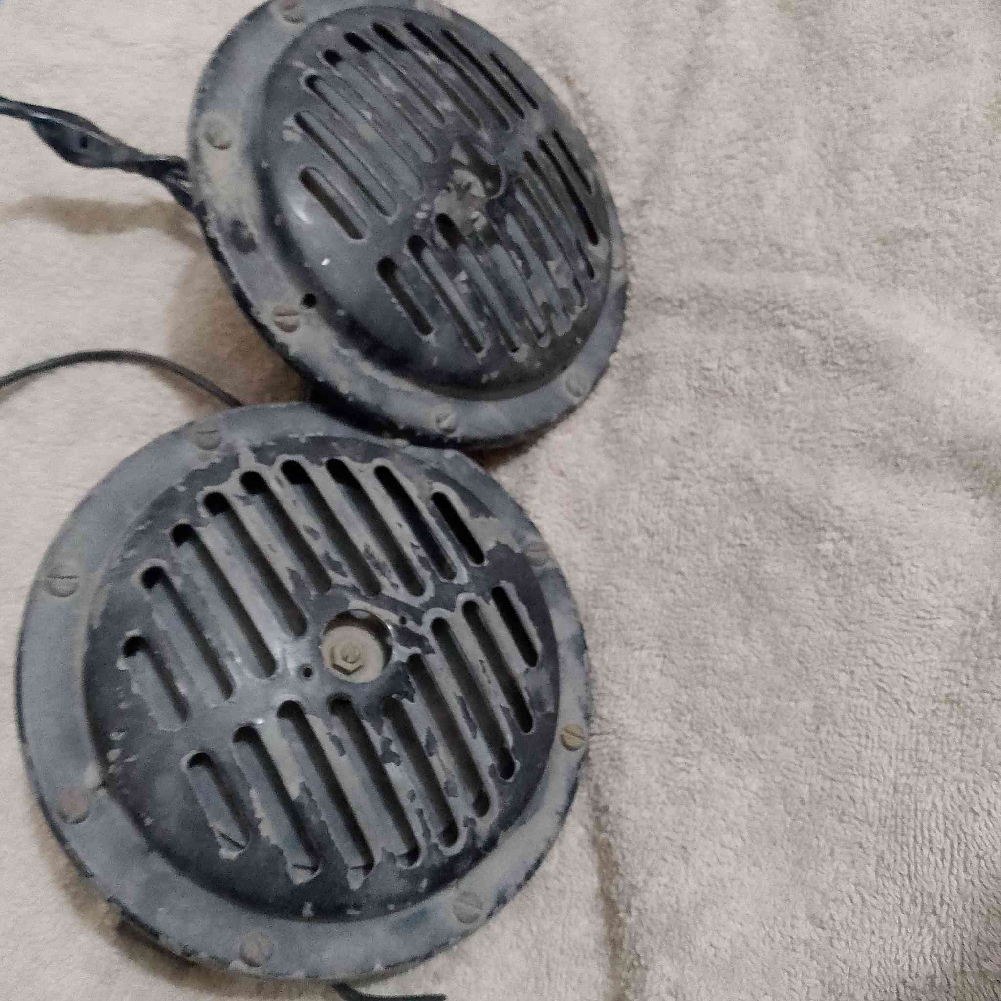 سلام عليكم يوجد هورنات بوش البيع 
الاستفسار ***********
