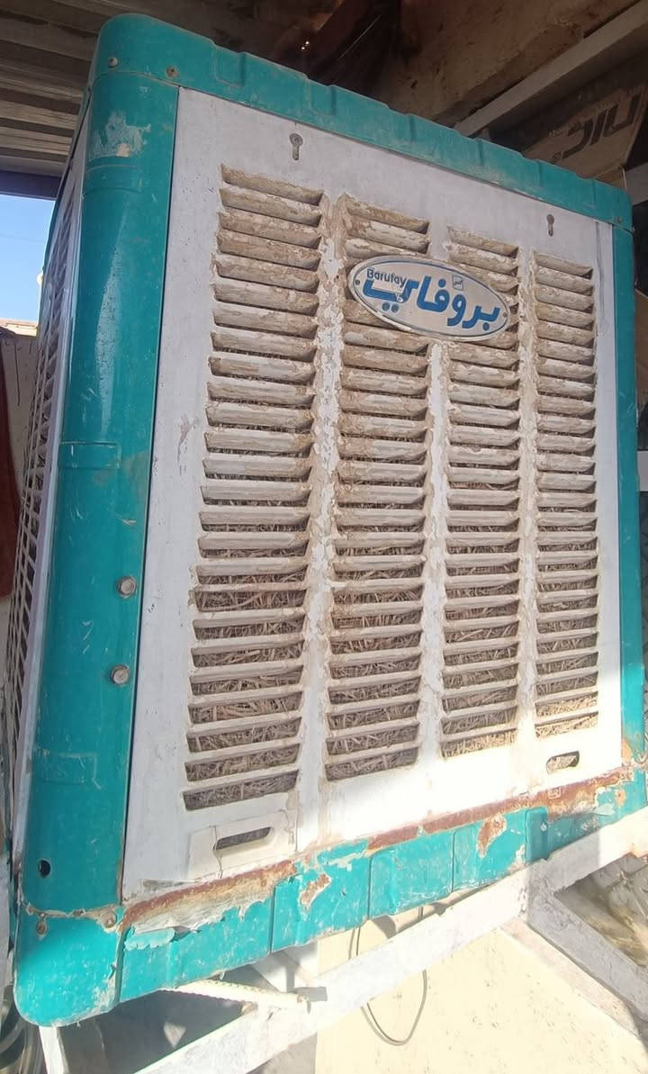 للبيع مبرده برفاي شغاله عل فحص الحجم الكبير سعره 80 الف قفل مكانه نجف ابو صخير الشراي يتصل ***********

