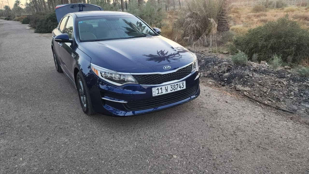 تحيه طيبه السلام عليكم
كيا اوبتما ،2016
حادث موضوح صور بابتين وحده صبغ وحده بلاديه 
بدون ابرياك فقط برده وضع الشركة 
بيها حالوب بسيط قماره
ماشيه ،30,, ألف 
مكينة 2400
اشاير بلمري 
تحكم شاشه كامره 
تحديد مسار 
قيادة ذاتي 
سويج تدفه 
ويل كب 
جاهز 
رقم بغداد باسمي تحويل مباشرة 
،132ورقه  بي مجال 
أي استفسار رقم صاحب السيارة 
***********
مكان بغداد حي جامعه
