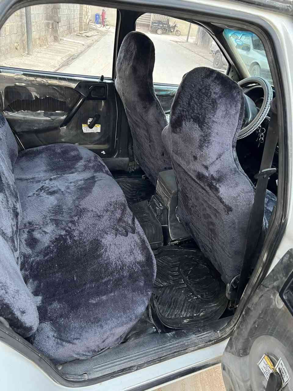 اوبل فكترا موديل 1995للبيع
حجم 20 اوتماتيك سنويه لل27دفتر بانزين بيها 
رقم سليمانيه تحويل ثاني يوم
مكان سياره كركوك عمل شعبي
سعر 47وبيها مجال

للاستفسار ***********
