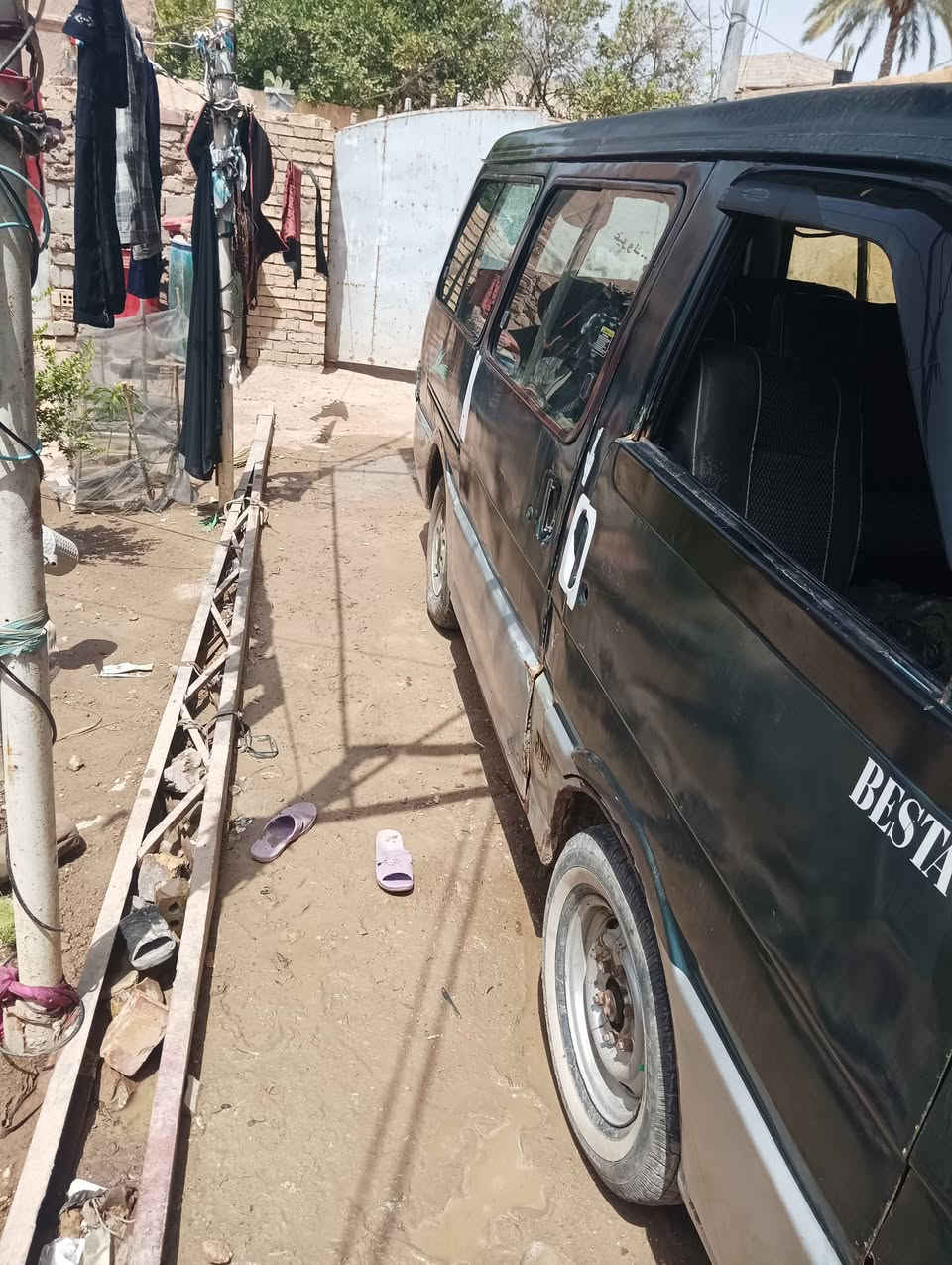 كيا بستا للبيع موديل 94 سنويه ل 27 مصفره هيئه ومرور مكينه علسحك السعر 25 اتصل ***********
