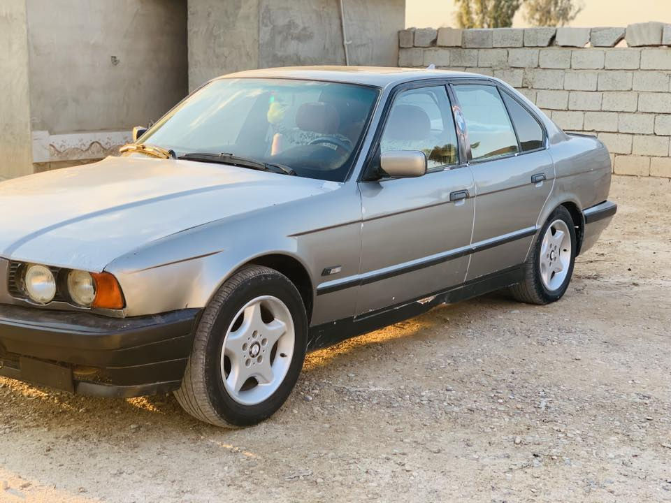 بي ام حجم٥٢٥رقم رقم كركوك دولي موديل٨٩محرك فل كير عادي كلها شرط  صبغ جماليه المكان الحويجه ***********مراوس هم يرهم السعر٣٣وبيها مجال
