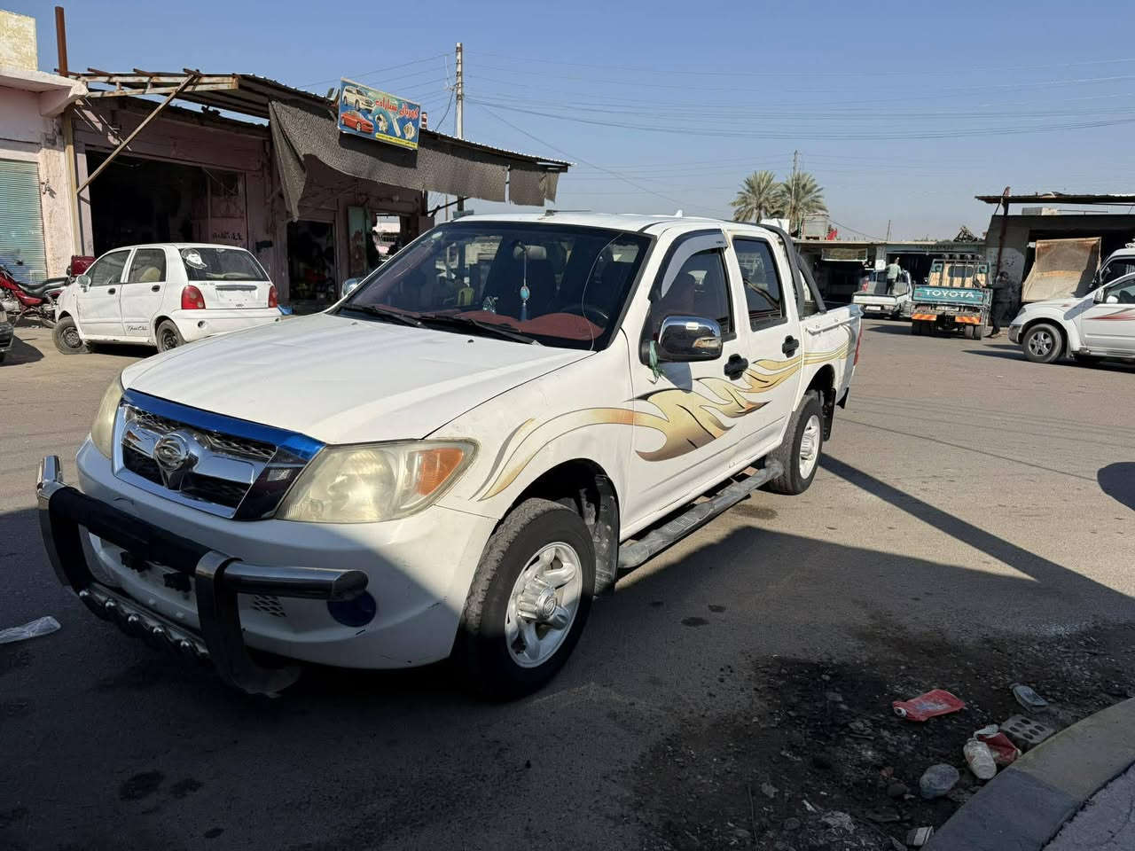 السلام عليكم سيارة كنو للبيع موديل 2014مكفوله منفيس اوراق كامله بسم صاحبه كهربائية كله شغاله وترهم مراوس السعر 48وبيه مجال بسيط العنوان صلاح الدين بلد للاستفسار اتصل ***********
