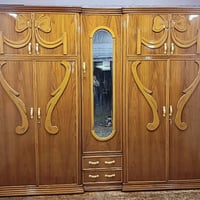 كنتور 5 ابواب  مستخدم  نظيف جدا  ملحق صاج داخل وخارج صاج درجة اولى  07...