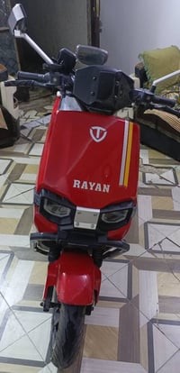 دراجه الريان الحجم كبير  السعر 900 وبيهه مجال  07730991960
