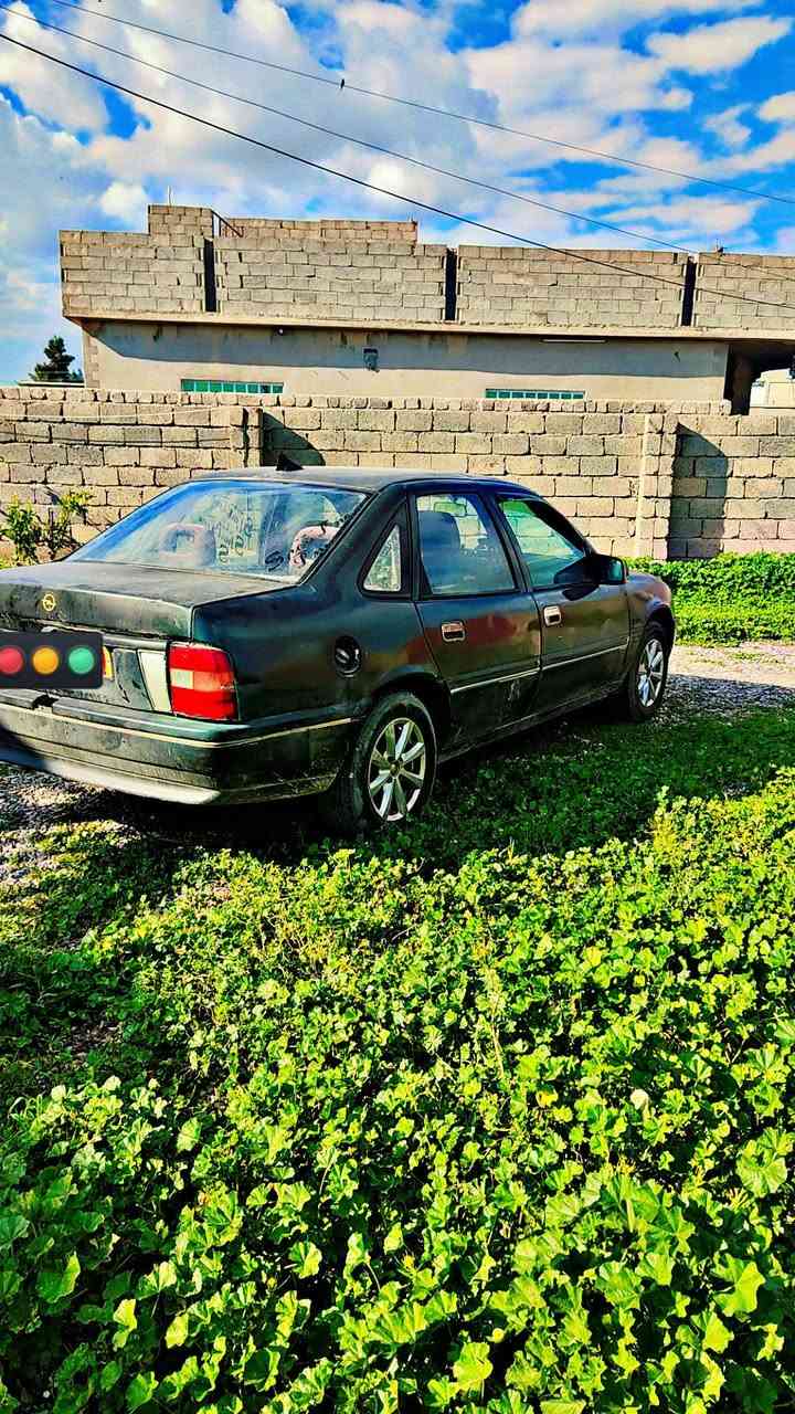 السلام عليكم سياره لبيع اوبل فكترا موديل 1990 رقم نينوى دولي سنويه جديده سياره مصبوقه عامه سياره  الكير والمحرك قبل سبوعين شديتهن جدد محرك 20  سياره خياس ما بيها سياره كهربائيات شغاله تدفئه شغاله تواير نظاف  قرفه نظيفه بطاين جدد كاربون ما مسجله بعد  سياره ترهم مراوس حسب القناعه حته اذا فكتره حجم 18انتراهم السعر 39 وبيه مجال قليل  ***********  مقدمه ما بيع مده مابيع
