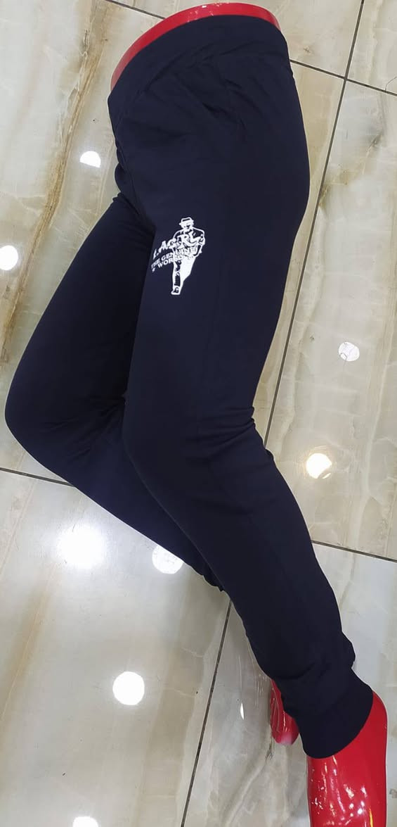 العدد 15 الف قطعه رجالي شبابي  تركي نخب اول سيريات نضامي السعر للقطعه.  2 دولار شلعه كل الكميه.


**إذا كنت صاحب هذا الإعلان وتريد حذفه لأي سبب، رجاءا أرسل رسالة إلى الدعم الفني**